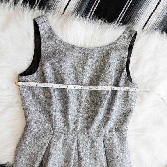 WHITE HOUSE BLACK MARKET SILVER FIT FLARE DRESS SZ 6 - Picture 4 of 8